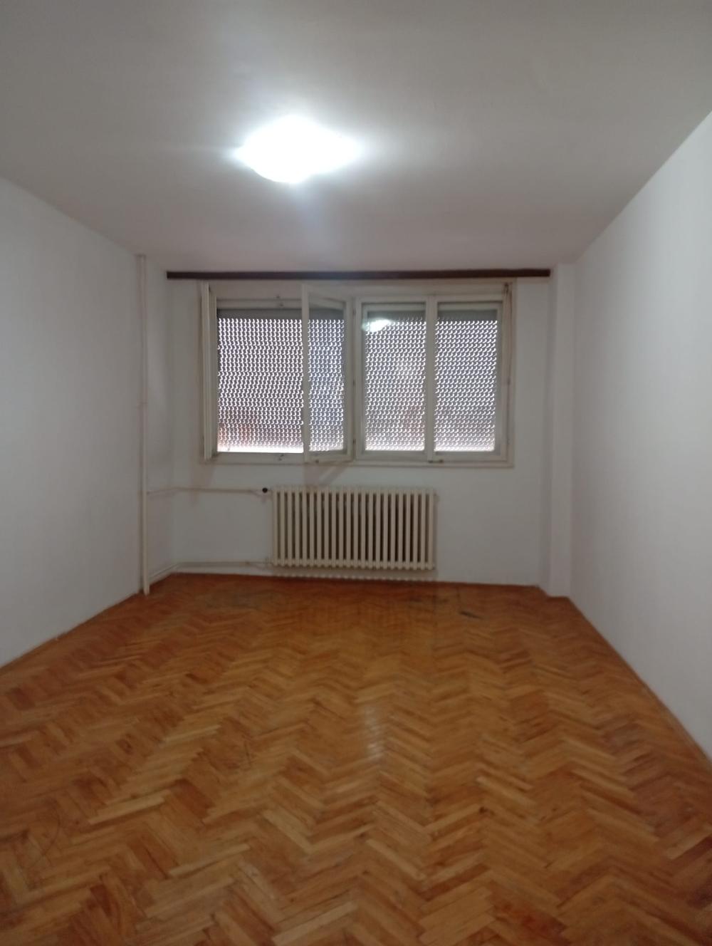 Slika 1 - Kod Svetosavskog parka, Dvoiposoban stan za izdavanje, 60m2, 250€